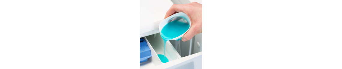 Laundry liquid detergents